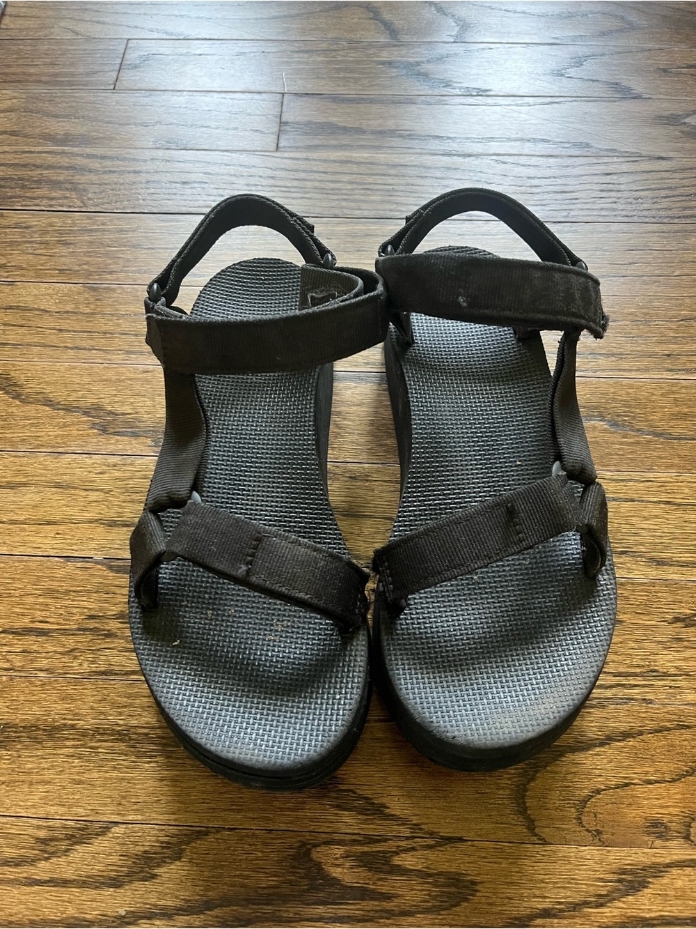 Platform Tevas Women Size 8/8.5